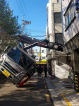 김광열(특수:고소작업차) | 서울 송파서 작업하던 고소작업차 넘어져…작업자 1명 경상