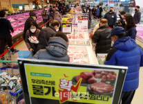 [포토] 하나로마트, 한우 파격할인행사