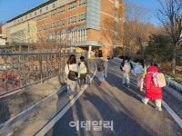 [르포]학교도 마스크 해제…친구들 얼굴 봐서 좋아요