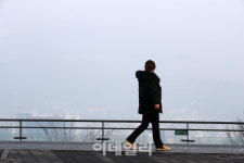 [포토] 미세먼지 속 남산공원