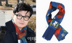 걸치면 완판 한동훈 애착 스카프 가격은[누구템]