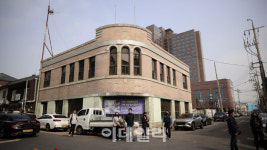 목포가 흘린 눈물…타임슬립 여행의 성지가 되다