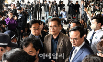 [포토]자진출석 거부에 발길 돌리는 송영길 대표