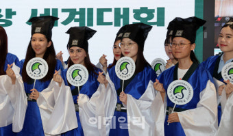 [포토]성균한글백일장 세계대회 참가했어요!