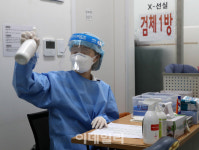 [포토] 방역당국, 23일 단계전환 발표