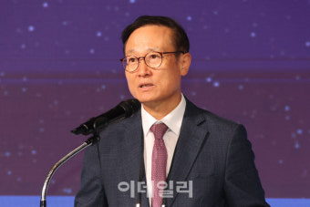 [포토]홍영표 한중의원연맹 회장 축사
