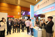 “기존에 없던 신선한 여행박람회”…‘2023 올댓트래블’ 코엑스서 화려한 개막 [올댓트래블]
