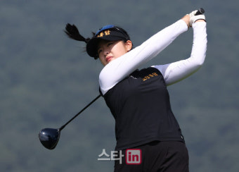 [포토]한지원, '호쾌한 티샷'