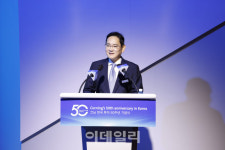 JY, 50년 우정 코닝에 삼성과 세상에 없는 기술 만들자