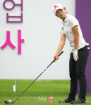 [포토]황유민 차분하게 어드레스한다