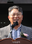 [포토]KG모빌리티 광역서비스센터 인사말하는 곽재선 회장