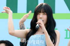[포토]가수 권은비, 워터밤 여신