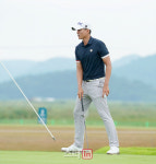 [포토] 홀아웃하는 이성호