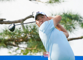 [포토] 김찬우 '호쾌한 샷으로 연속우승에 도전한다'