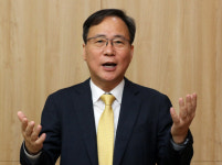 변호사최영수법률사무소 | [만났습니다]①김영수 관장 "해외선 한글 찬양, 국내는 한글 훼손 안타까워"