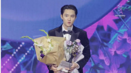 도경수·박보영 올해의 스타상…팬분들 덕에 받은 상[부일영화상]