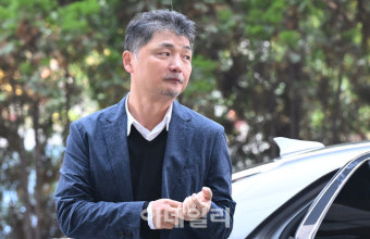 [포토]김범수 센터장, 금감원 출석