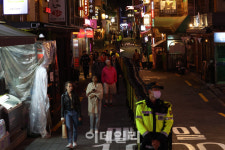 [포토]통제된 이태원 세계음식의 거리