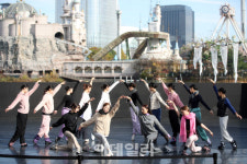 [포토] 석촌호수로 발레공연 보러 오세요~