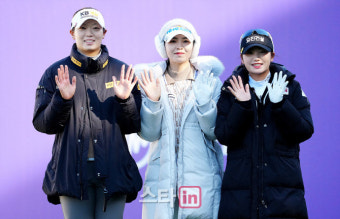 [포토]방신실,이가영,노승희 '밝은 두손 인사로 시즌 마무리'