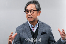 램리서치코리아 발안점 | [르포]"HBM 패키징 자신" 美램리서치 첨단 식각장비 직접 보니