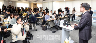 [포토]지명소감 밝히는 최상목 경제부총리 후보자