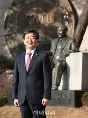 정승렬 국민대 총장 