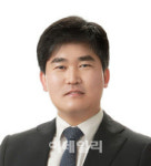 "속이 후련하다" 한마디에 법률봉사 11년째…마을변호사 박재성