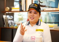 [포토]박인비 '명예로운 인생 2막을 준비해요'