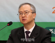 [포토]종합토론하는 강홍규 두산에너빌리티 원자력BG 상무