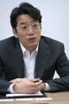 슈퍼앱 꿈꾸는 SKT 에이닷…안드로이드 AI통역콜 1Q 출시[CES 202...