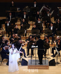 따스한 선율, 열정적 무대…나눔과 희망의 하모니