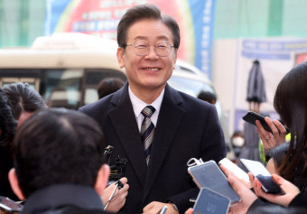 이재명, 이번주 일요일 문재인 만난다…토크콘서트로 현장행보도 박차