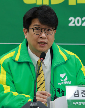 민주당 연동형 유지에 녹색정의당 