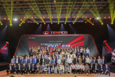 엘브이엠씨홀딩스, 미니밴 매출 전년比 74%↑…베트남 점유율 2위