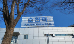 “순천이 선거구에 삐졌어” 민주당 공천 지켜보는 시민들[르포]