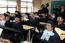 정부, ‘만학도 중고교’ 무상급식 확대…“정규학교와 격차 해소”