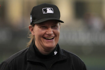 파월, 17년 만에 MLB 시범경기 최초 여성 심판