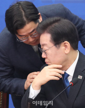 [포토]최고위, '대화하는 이재명-박찬대'