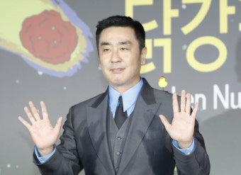 '닭강정' 이병헌 감독 