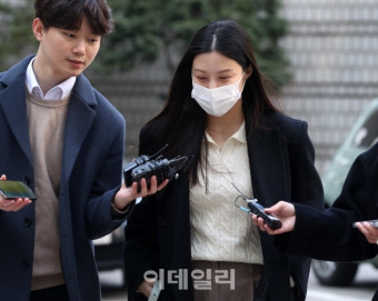 [포토] 조민, 서울중앙지법 출석