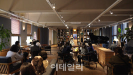 예술위가 선택한 영아티스트들, 대학로에서 라운지 콘서트