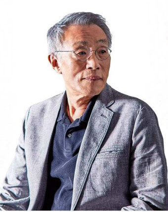 황석영 ‘철도원 삼대’ 英부커상 최종후보…한국문학 날개짓