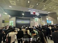 관람객 홀리는 전기차 미래기술 다 모였다…EVS37 가보니[르포]