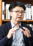 강원택 총선으로 두개의 권력 탄생…尹, 노태우식 협치 배워야[만났습니다①]