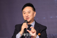 [포토]발언하는 이정호 한양대 경영대학 겸임교수