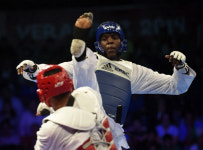 UFC 헤비급 신성 떠오른 런던올림픽 동메달 태권파이터[UFC 인싸]