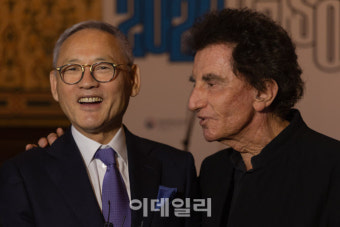 파리올림픽 계기 ‘한류 붐업’…유인촌 장관 직접 챙겼다