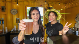 권력자만 이용했던 비밀의 해변…온갖 푸른색이 이곳에 [여행]