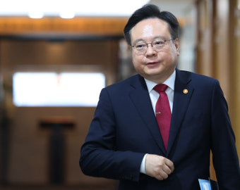 정부 “전공의 행정처분 법대로”…조속 복귀 시 불이익 최소화
